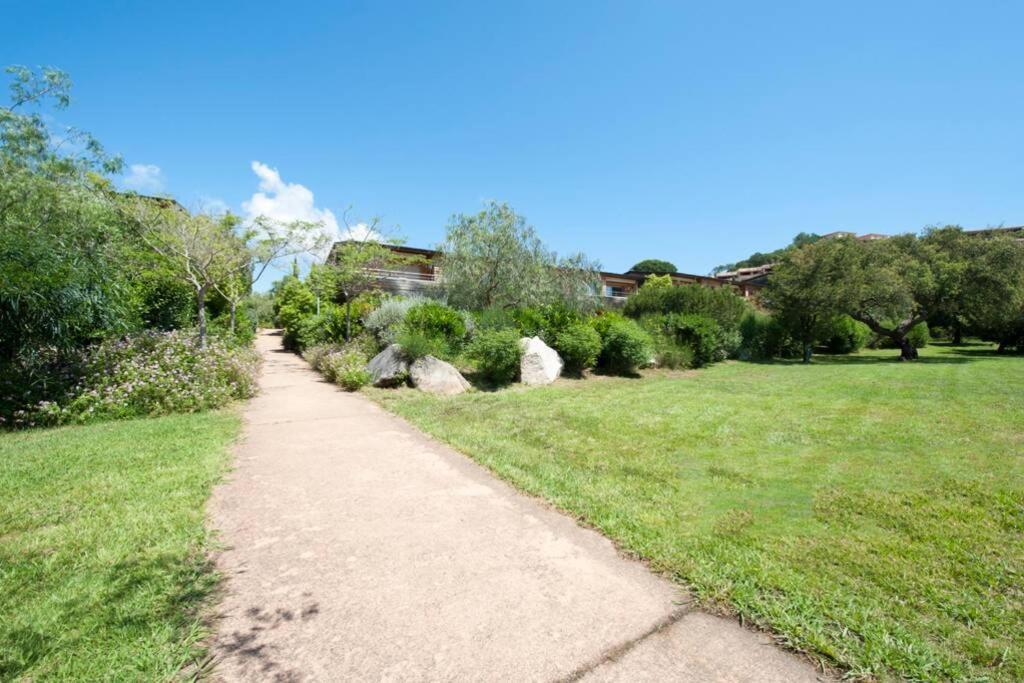 Résidence Cala Sultana 4 pers avec Piscine CHAUFEE- accès privé à la Plage de SANTA GIULIA Porto-Vecchio  Exterior foto
